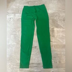 Alphalete Amplify Leggings in Emerald Green in size USWXL